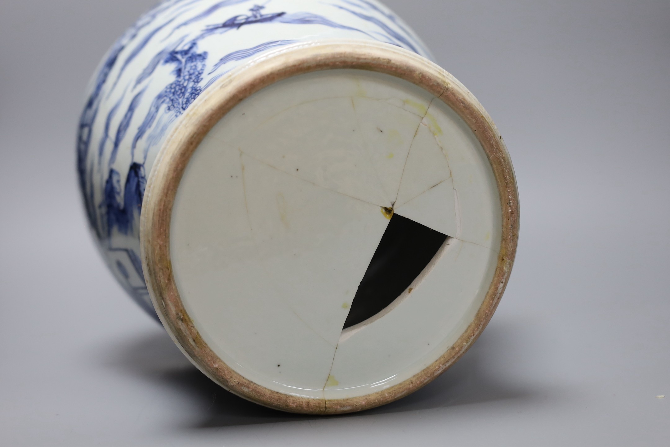 An 18th century Chinese blue and white baluster jar, a.f., height 35cm